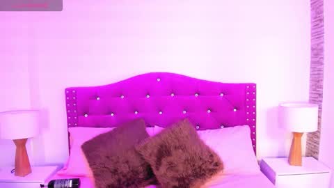 Snapshot of ximena_vasquez8 chatting on September 21, 2025, 2:57 am Xime online show from September 21, 2025, 2:57 am