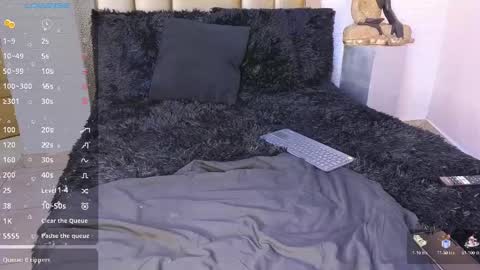 ximena online show from January 17, 2025, 11:17 am