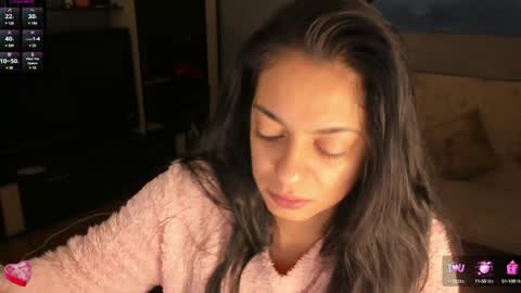 Snapshot of xlaracroftx chatting on December 26, 2024, 1:18 am Lara online show from December 26, 2024, 1:18 am