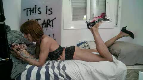 Snapshot of xlecram chatting on December 5, 2024, 5:28 pm Wendy online show from December 5, 2024, 5:28 pm