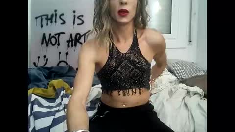 Snapshot of xlecram chatting on December 9, 2024, 8:22 am Wendy online show from December 9, 2024, 8:22 am