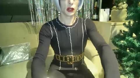 Snapshot of xlecram chatting on December 31, 2024, 4:04 pm Wendy online show from December 31, 2024, 4:04 pm