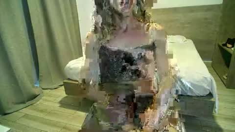 Snapshot of xlecram chatting on February 4, 2025, 3:15 pm Wendy online show from February 4, 2025, 3:15 pm