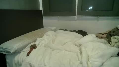 Snapshot of xlecram chatting on March 6, 2025, 8:05 pm Wendy online show from March 6, 2025, 8:05 pm