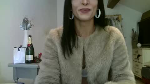 Snapshot of xlecram chatting on October 30, 2025, 10:06 am Wendy online show from October 30, 2025, 10:06 am