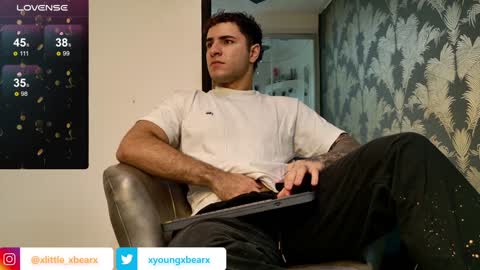 Snapshot of xlittle_xbearx chatting on December 20, 2024, 6:40 am Kev online show from December 20, 2024, 6:40 am