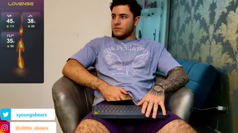 Snapshot of xlittle_xbearx chatting on February 3, 2025, 8:57 am Kev online show from February 3, 2025, 8:57 am