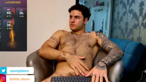 Snapshot of xlittle_xbearx chatting on February 6, 2025, 11:32 am Kev online show from February 6, 2025, 11:32 am