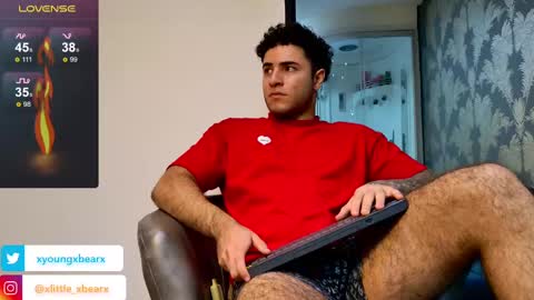 Snapshot of xlittle_xbearx chatting on February 28, 2025, 3:37 am Kev online show from February 28, 2025, 3:37 am