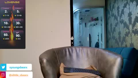 Snapshot of xlittle_xbearx chatting on March 1, 2025, 10:02 am Kev online show from March 1, 2025, 10:02 am