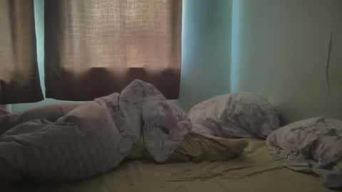 Luna online show from September 16, 2025, 4:46 am