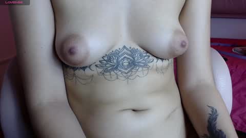 Snapshot of xlunna chatting on December 3, 2024, 3:22 pm lunna online show from December 3, 2024, 3:22 pm