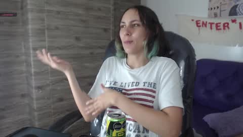 Snapshot of xlunna chatting on December 9, 2024, 7:50 pm lunna online show from December 9, 2024, 7:50 pm