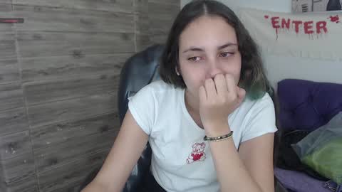 Snapshot of xlunna chatting on December 19, 2024, 3:08 pm lunna online show from December 19, 2024, 3:08 pm