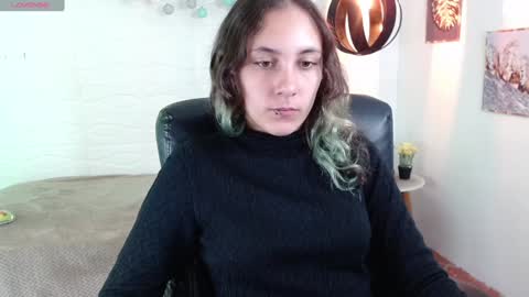 Snapshot of xlunna chatting on January 6, 2025, 1:41 pm lunna online show from January 6, 2025, 1:41 pm