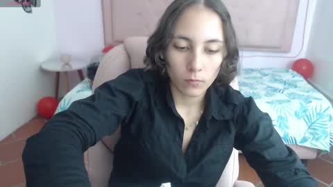 Snapshot of xlunna chatting on February 15, 2025, 8:22 pm lunna online show from February 15, 2025, 8:22 pm