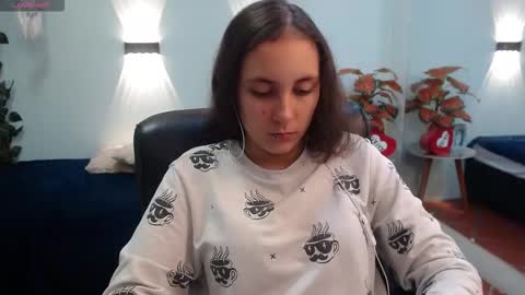 Snapshot of xlunna chatting on October 18, 2025, 2:29 pm lunna online show from October 18, 2025, 2:29 pm