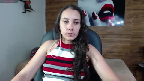 Snapshot of xlunna chatting on November 9, 2025, 3:21 pm lunna online show from November 9, 2025, 3:21 pm