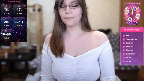 xmelina0 online show from February 4, 2025, 4:08 pm