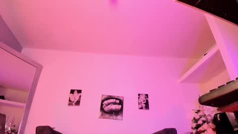 xmistresspervet online show from October 15, 2025, 1:22 pm