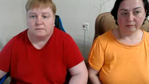 XMollyJaneX online show from June 14, 2026, 5:59 pm
