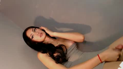 Snapshot of xnaughtyandsweet69_ chatting on February 27, 2025, 4:43 pm JACKY DELOS SANTOS online show from February 27, 2025, 4:43 pm