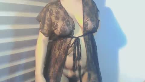 Snapshot of xo__kitty chatting on February 13, 2025, 9:51 am kitty online show from February 13, 2025, 9:51 am