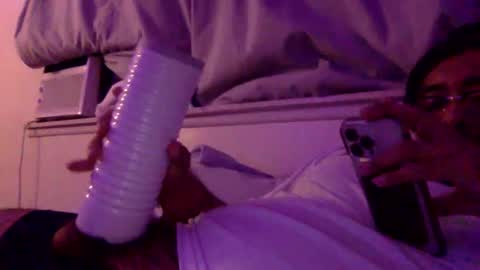 Snapshot of xob3n chatting on February 28, 2025, 5:15 am Alejandro FullMoon online show from February 28, 2025, 5:15 am