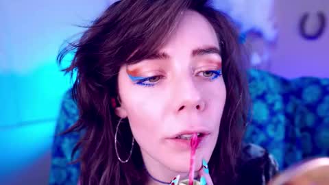 Bella Bondai online show from January 18, 2026, 7:45 am