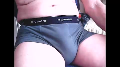 xoee54 online show from February 26, 2025, 8:15 am