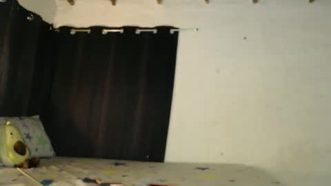 xoxo_natix online show from September 15, 2025, 8:47 am