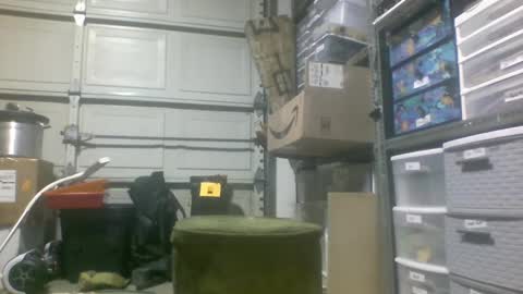 Xploringus online show from February 15, 2025, 11:58 pm