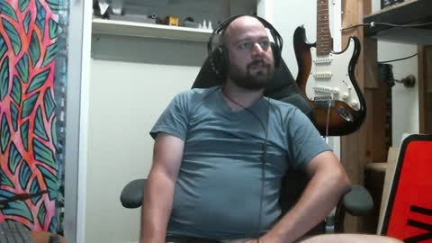 Snapshot of xredchestedx chatting on December 7, 2024, 6:26 pm Red online show from December 7, 2024, 6:26 pm