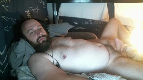 Snapshot of xredchestedx chatting on January 19, 2025, 8:07 am Red online show from January 19, 2025, 8:07 am