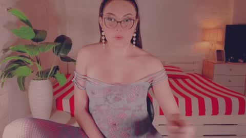 Snapshot of xseductivemichellex chatting on February 26, 2025, 11:09 am Michelle online show from February 26, 2025, 11:09 am