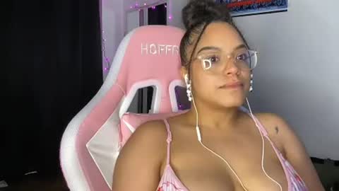 xStarGazingx online show from June 20, 2026, 10:12 pm
