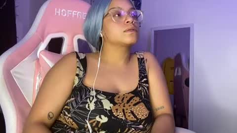 xStarGazingx online show from July 8, 2026, 6:18 am