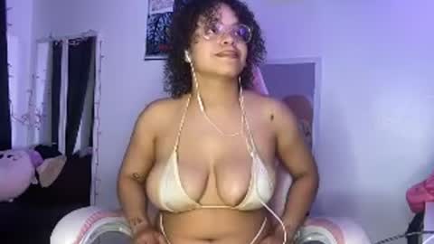 xStarGazingx online show from July 9, 2026, 5:44 am