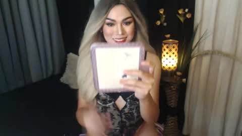 Snapshot of xsundaesweetx chatting on September 19, 2025, 8:42 pm Sundae online show from September 19, 2025, 8:42 pm