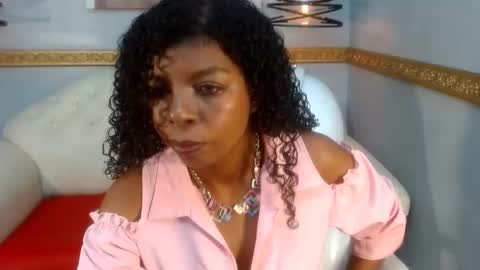 xtinarave online show from June 1, 2026, 7:15 pm