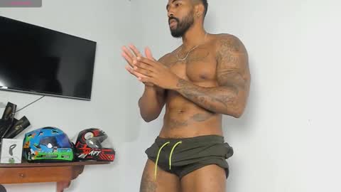 Stipp3r online show from November 28, 2025, 1:36 pm