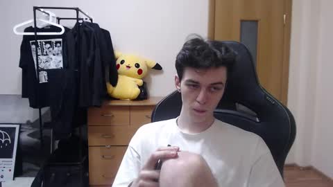 traqqq online show from February 14, 2025, 10:47 pm