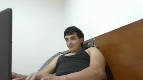 Snapshot of xvibe_hotx_x chatting on May 4, 2026, 3:30 pm Jackee online show from May 4, 2026, 3:30 pm