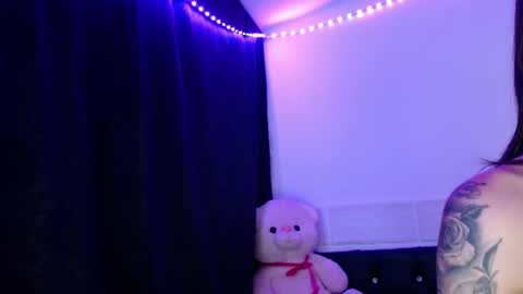 Snapshot of xx_johnson_xx chatting on June 2, 2026, 4:58 am VALE online show from June 2, 2026, 4:58 am