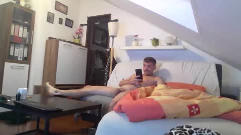 Snapshot of xxdirty_slut_boyxx chatting on November 6, 2025, 6:14 am xxdirty_slut_boyxx online show from November 6, 2025, 6:14 am