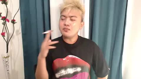 Loyd online show from January 18, 2026, 2:43 pm