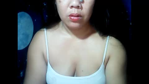 Snapshot of xxhotty_mom40xx chatting on March 15, 2026, 3:40 pm xxhotty_mom40xx online show from March 15, 2026, 3:40 pm