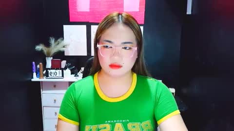 xxirene online show from January 10, 2026, 3:19 am