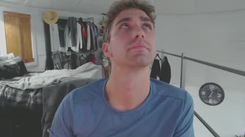 Snapshot of xxivantheterriblexx chatting on December 3, 2024, 12:57 am Ivan online show from December 3, 2024, 12:57 am