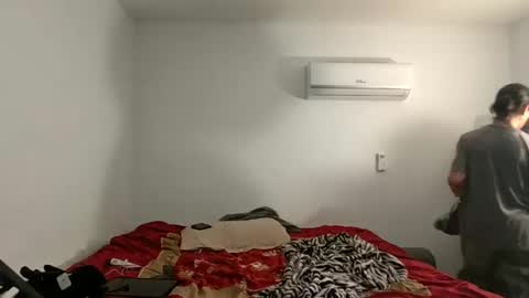 Snapshot of xxjasoneecxx chatting on December 26, 2024, 5:40 pm XxJasoneecxX online show from December 26, 2024, 5:40 pm